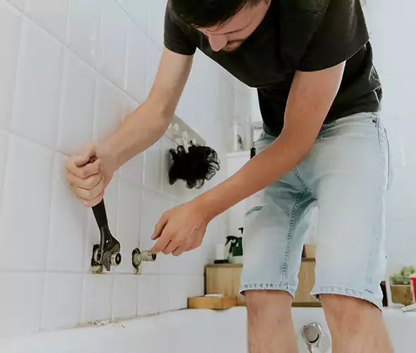 Affordable Bathtub Faucet Replacement in Des Plaines: Choose Experienced Local Technicians