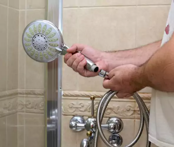 Professional Shower Repair Specialist in Des Plaines, IL: Schedule Affordable Shower Services with Us
